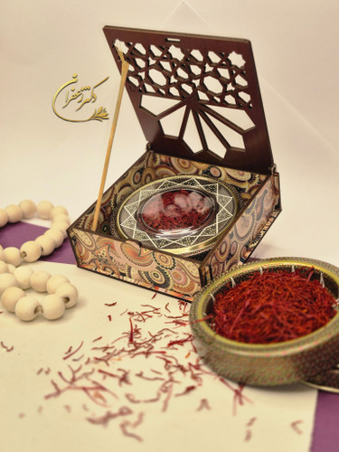 زعفران نگین قائنات جعبه منبت و چوبی یک مثقالی